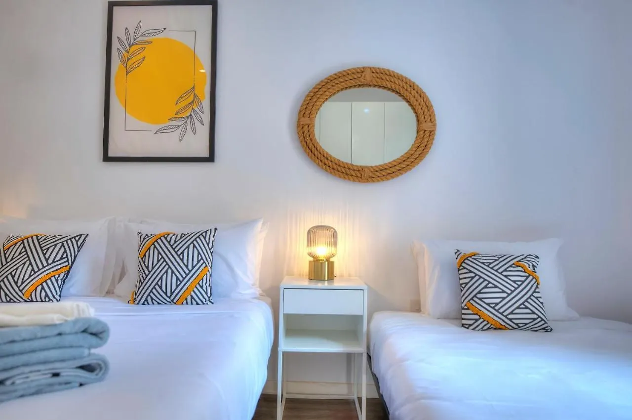 Apartment Spacious 4 Bedrooms With Sea View Balcony Goslm-3 Sliema Malta