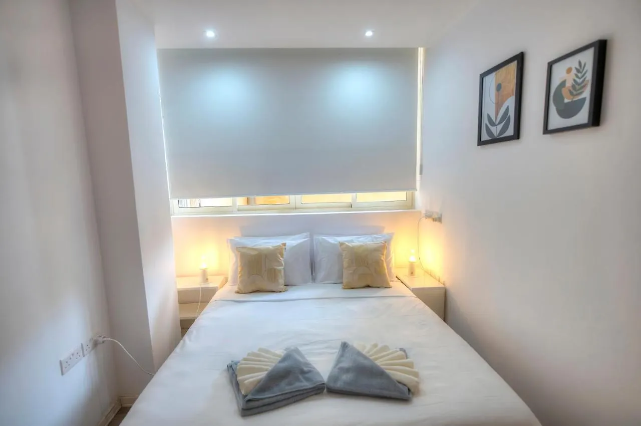 Apartment Spacious 4 Bedrooms With Sea View Balcony Goslm-3 Sliema