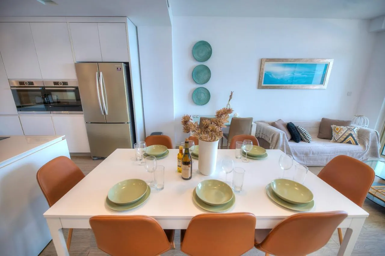Spacious 4 Bedrooms With Sea View Balcony Goslm-3 Sliema