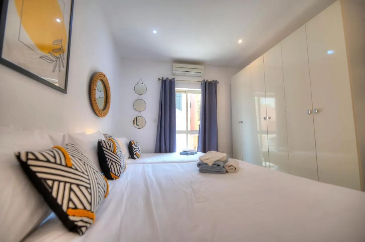 Spacious 4 Bedrooms With Sea View Balcony Goslm-3 Sliema 0*,